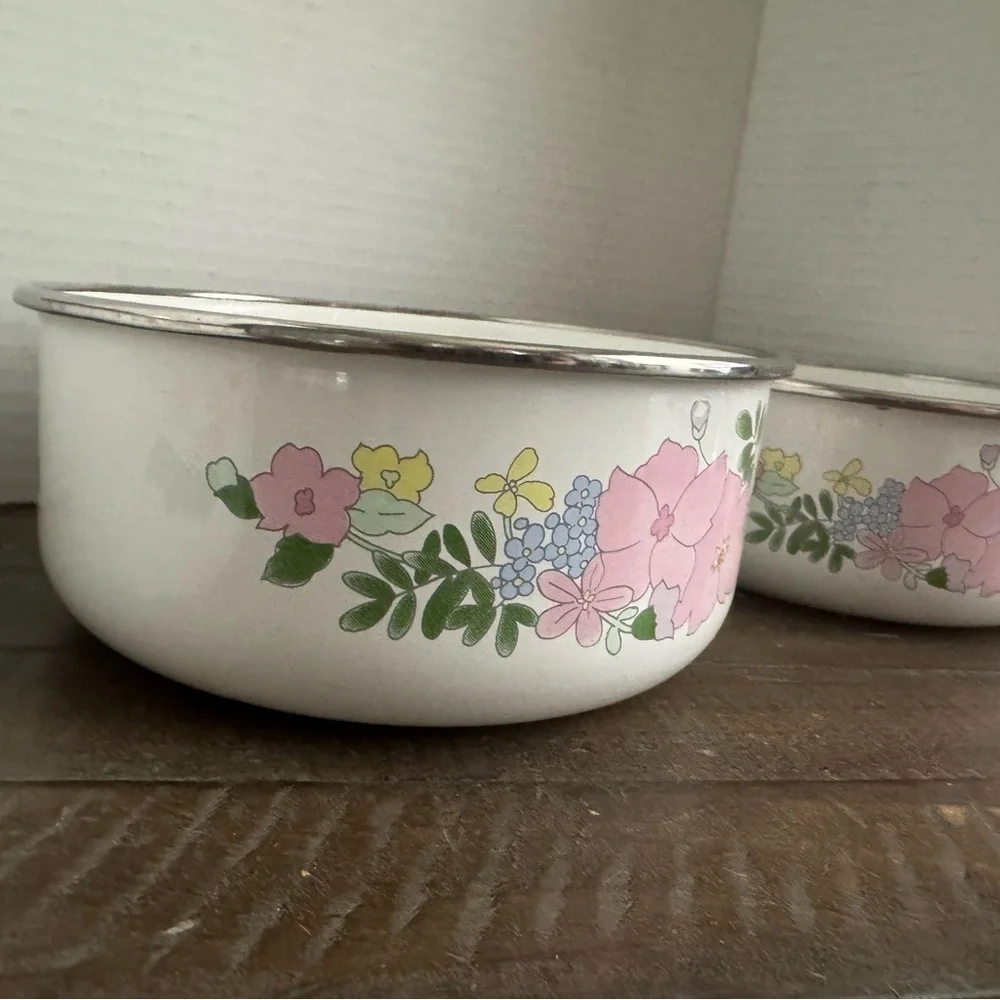 Vintage Kobe Kitchen Bowls Floral Pattern Enamel Metal Mixing Nesting Bowls